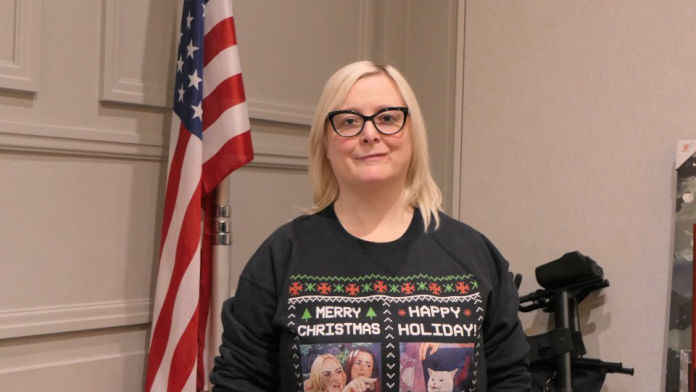 Laura Felten, Dept. Women Veterans Committee (Chapter 3)